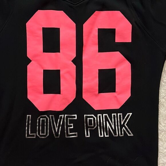 PINK Sweatshirt - Picture 4 of 4